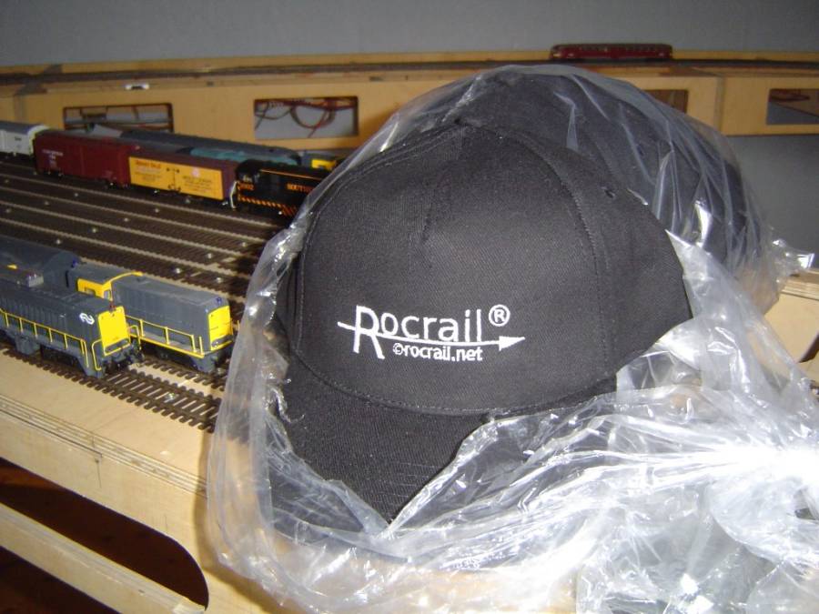 rocrail-caps-2011.jpg rocrail-caps-2011.jpg